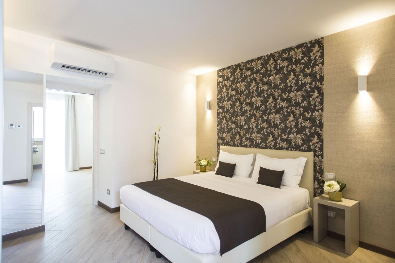 Hotel Ponti Angera Exterior photo