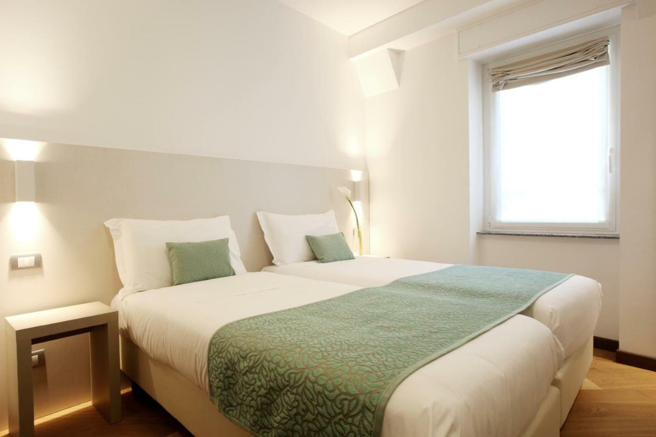 Hotel Ponti Angera Exterior photo